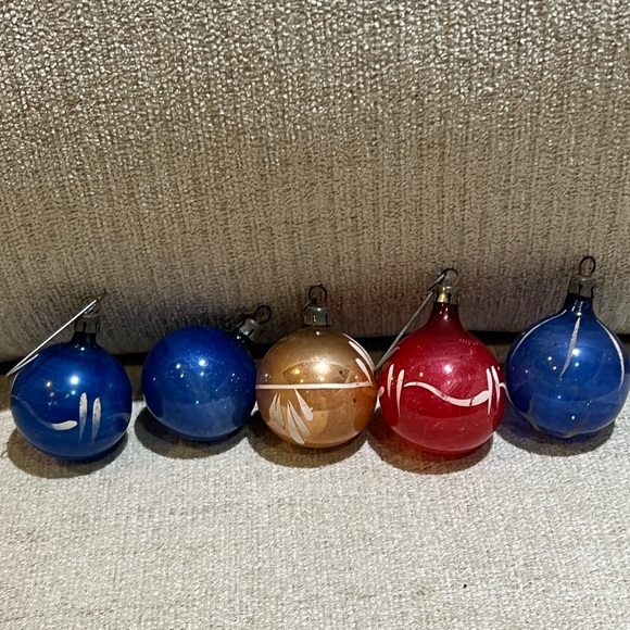 Antique Mini Hand Painted Glass Ornaments Lot of 5 - Picture 4 of 9